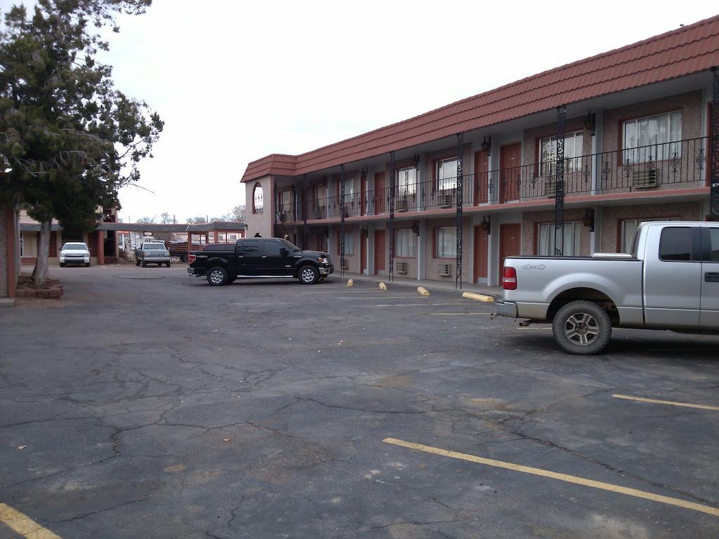 High Chaparral Inn Rocky Ford Bagian luar foto