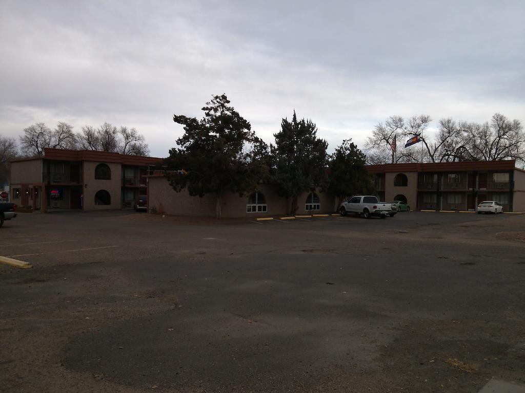 High Chaparral Inn Rocky Ford Bagian luar foto